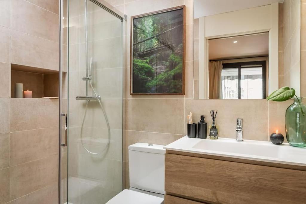 Lulua - 2 Bedrooms In Eixample Dreta Appartement